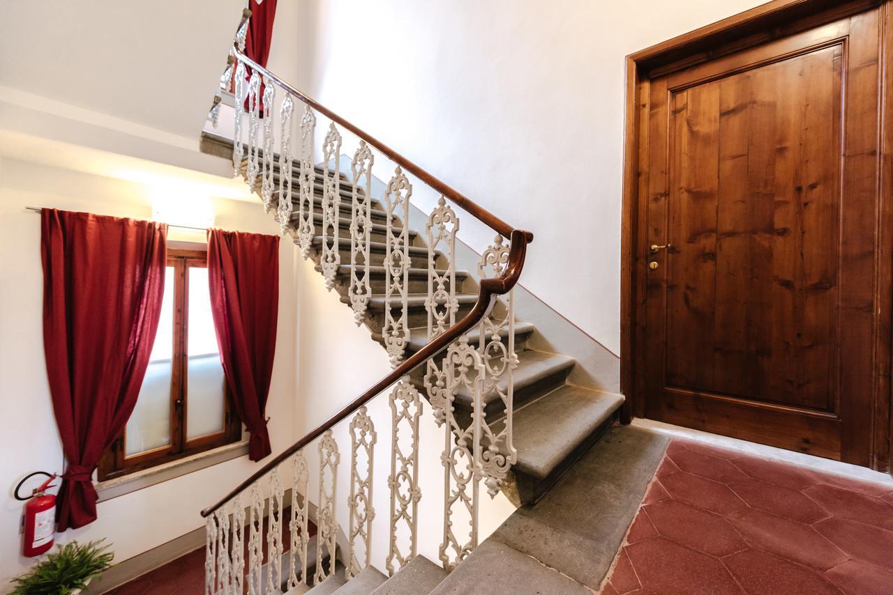 אפרטהוטל אמפולי Residenza Cavour מראה חיצוני תמונה