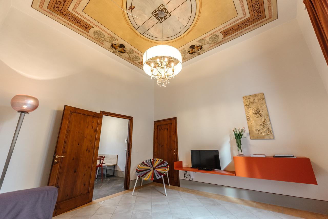 אפרטהוטל אמפולי Residenza Cavour מראה חיצוני תמונה