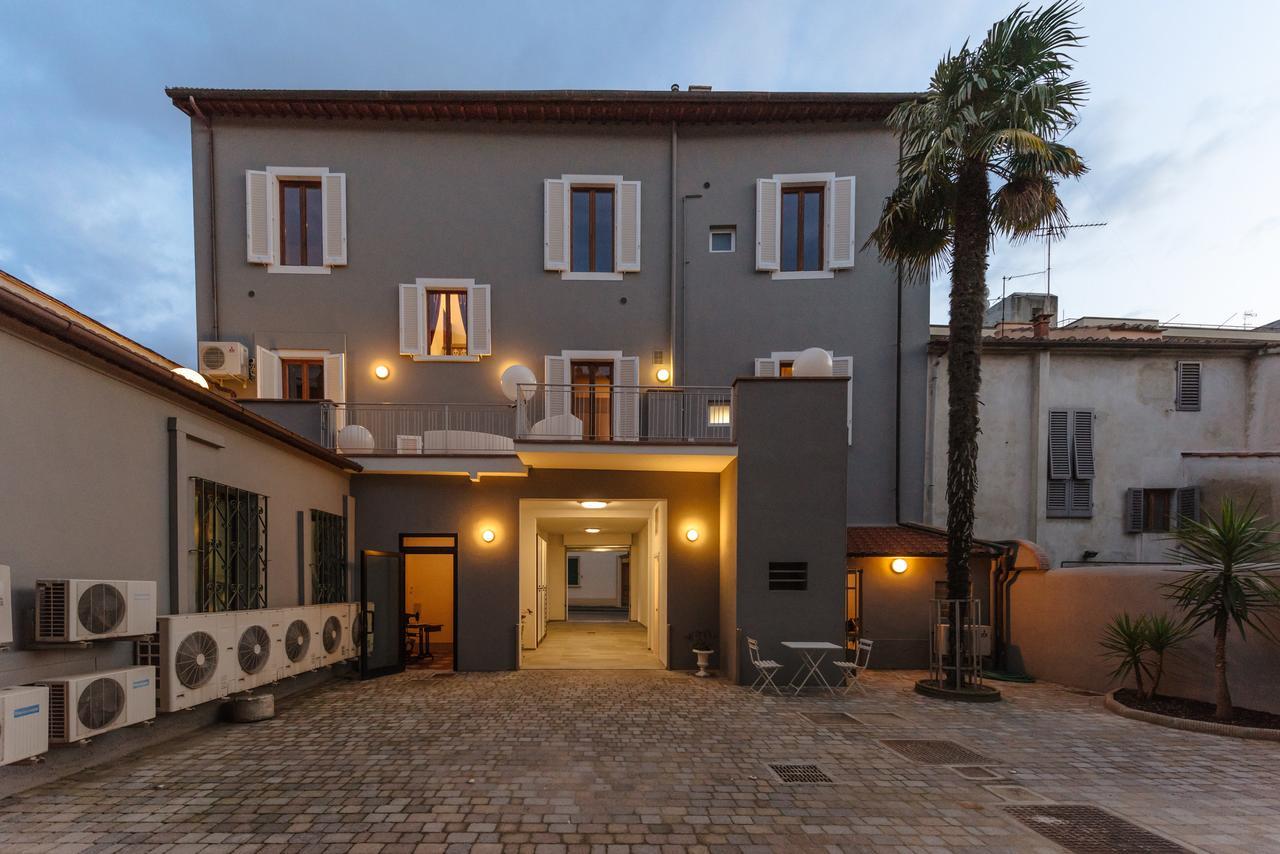 אפרטהוטל אמפולי Residenza Cavour מראה חיצוני תמונה