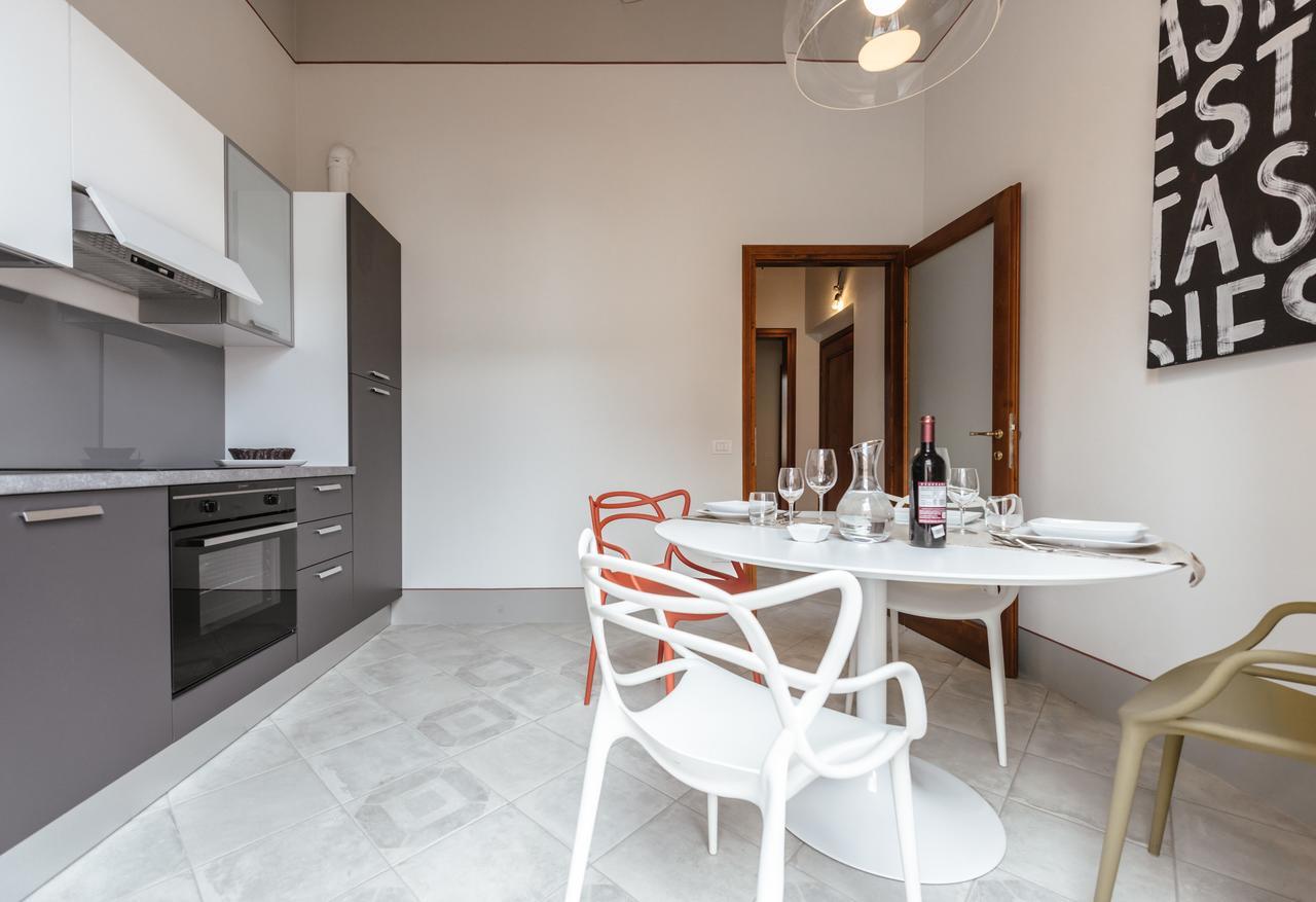 אפרטהוטל אמפולי Residenza Cavour מראה חיצוני תמונה