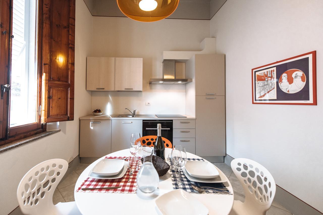 אפרטהוטל אמפולי Residenza Cavour מראה חיצוני תמונה